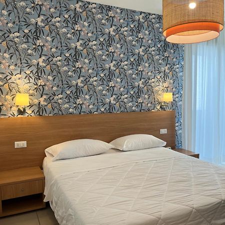 Hotel Majorca Sul Mare In Centro A Riccione Luaran gambar