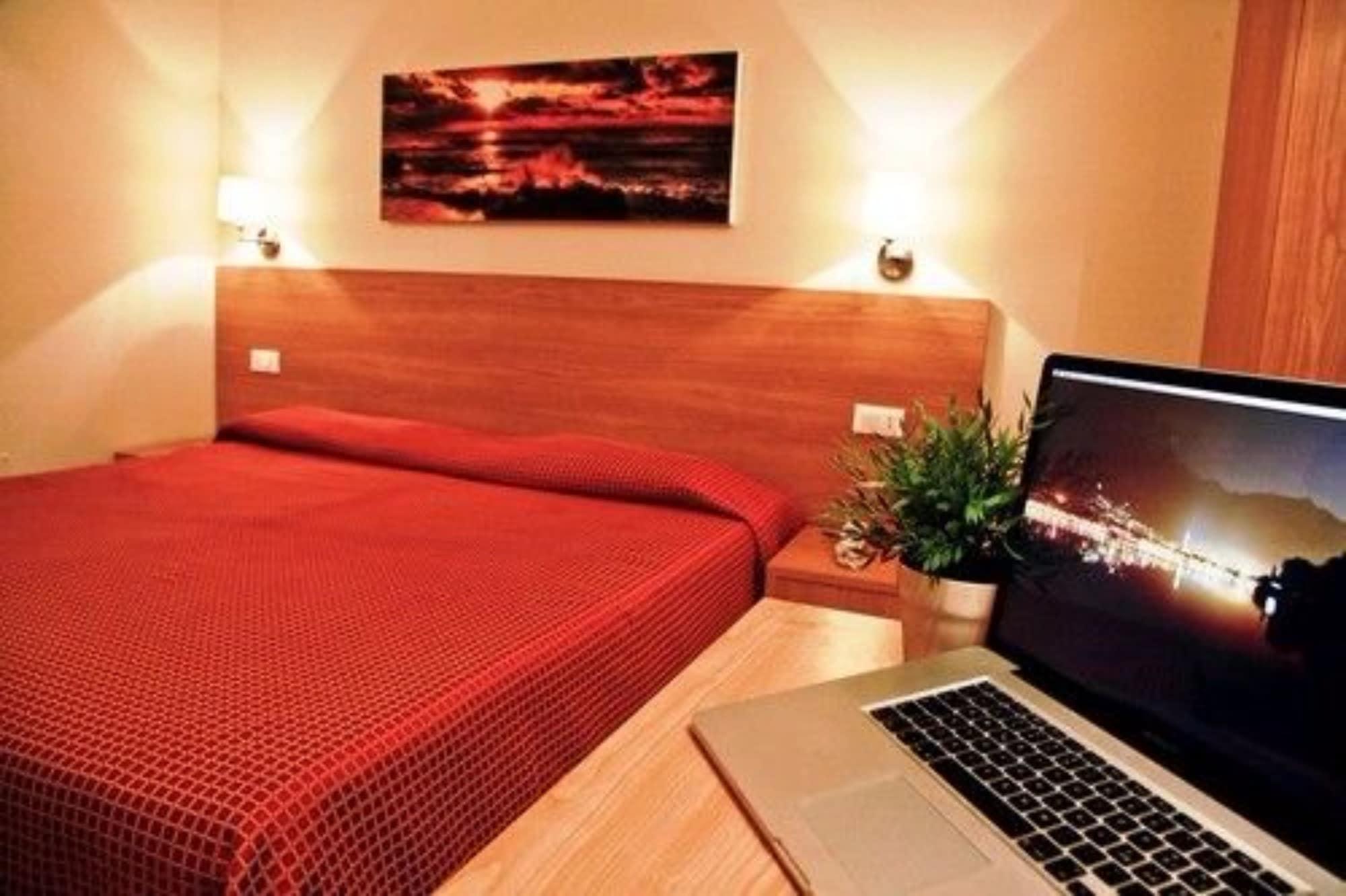 Hotel Majorca Sul Mare In Centro A Riccione Luaran gambar
