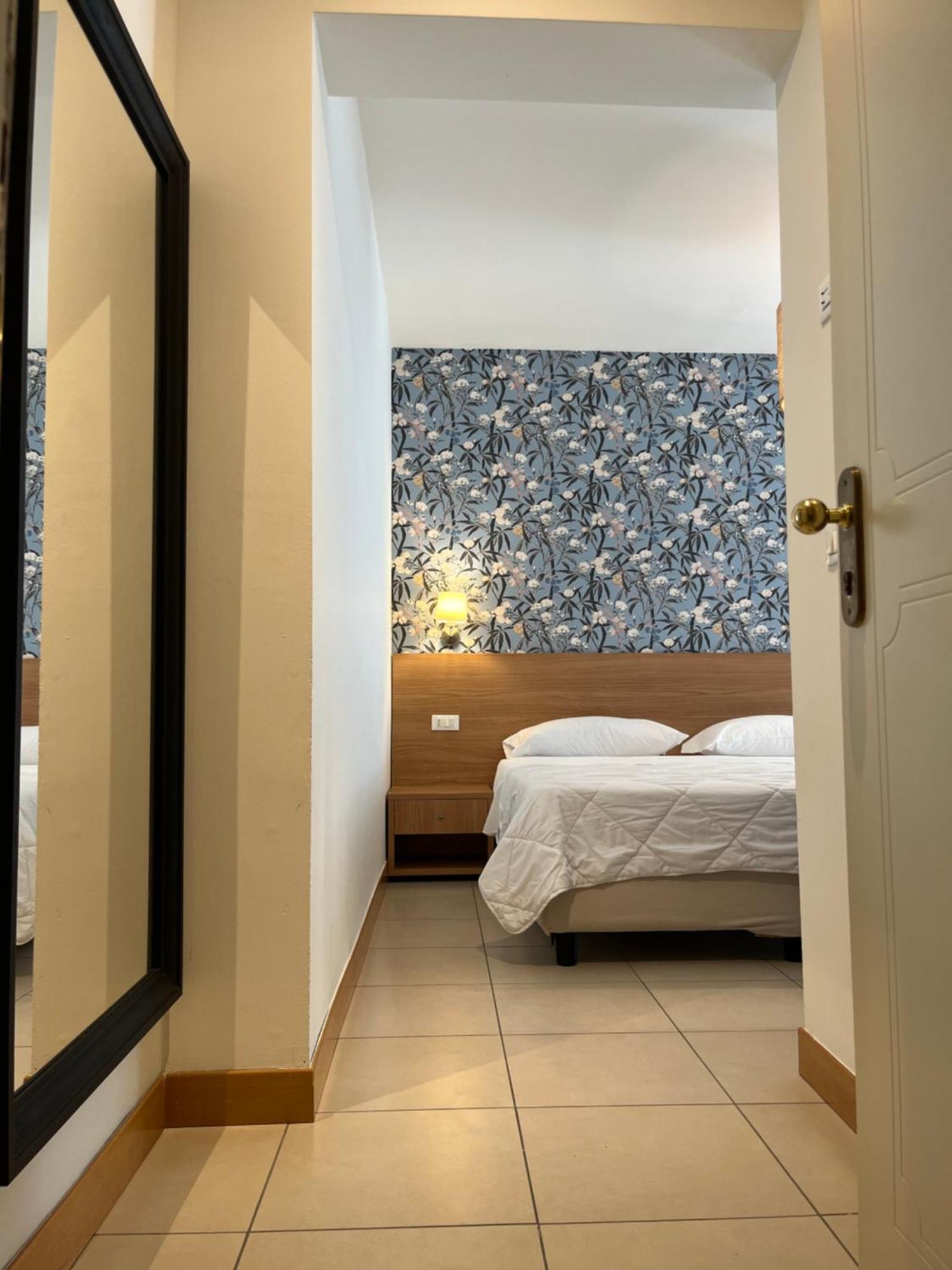 Hotel Majorca Sul Mare In Centro A Riccione Luaran gambar